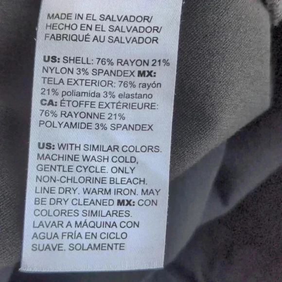 Chico's Capri size 10 - Picture 6 of 6